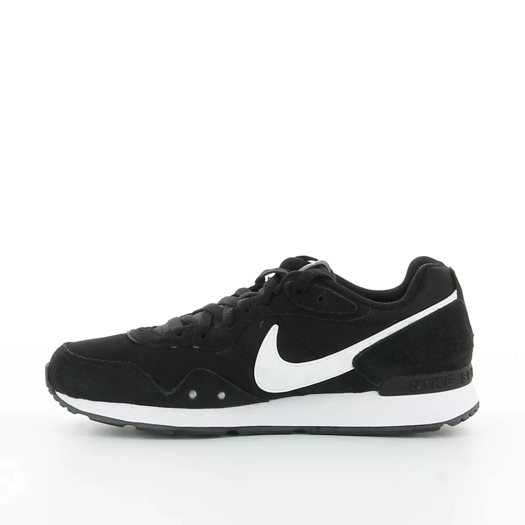 Image (4) de la chaussures Nike - Baskets Noir en Cuir nubuck