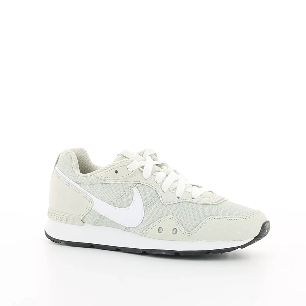 Image (1) de la chaussures Nike - Baskets Beige en Cuir nubuck