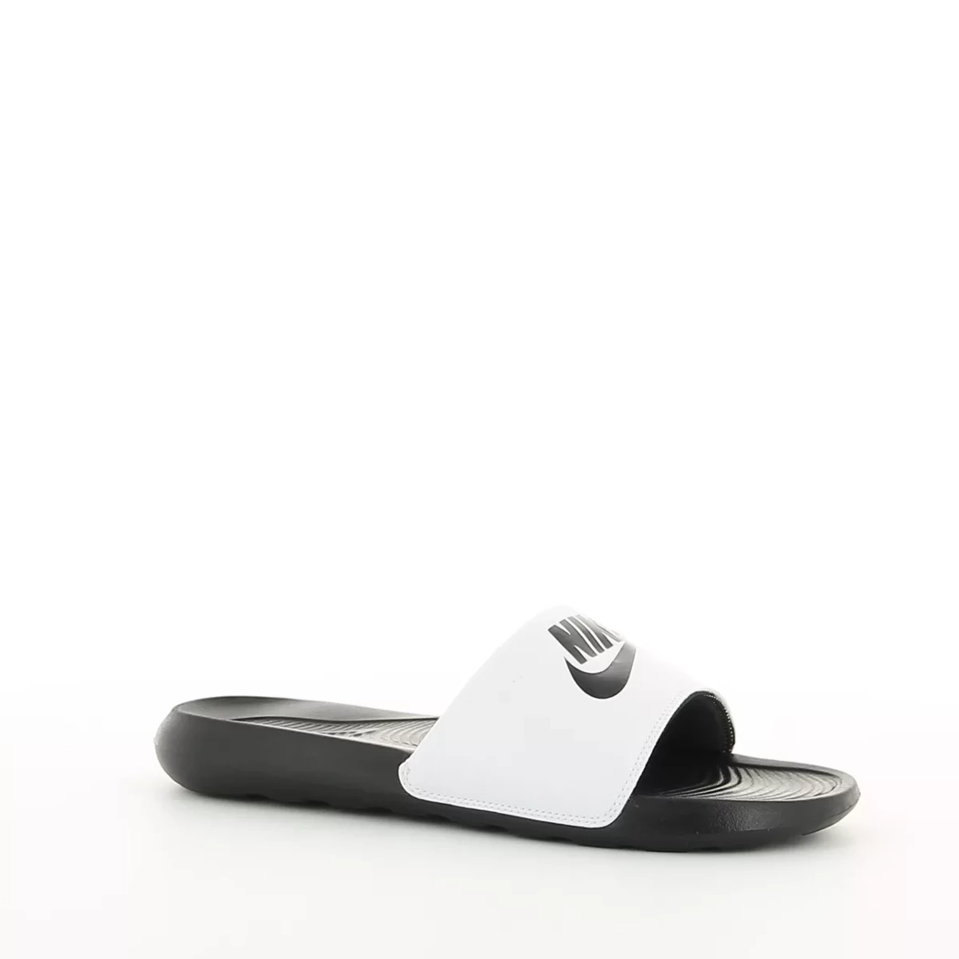 Image (1) de la chaussures Nike - Tongs et Plage Noir en Caoutchouc